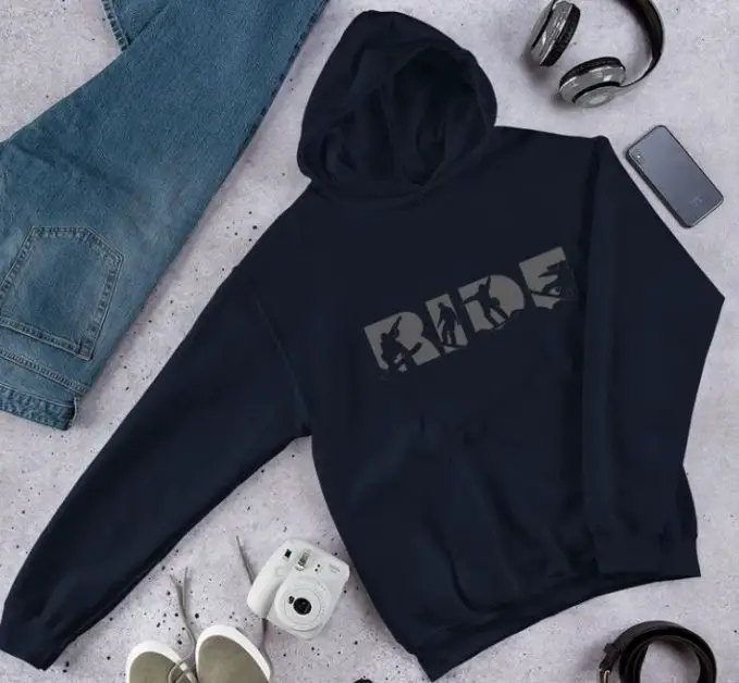Dark sweater with Ride