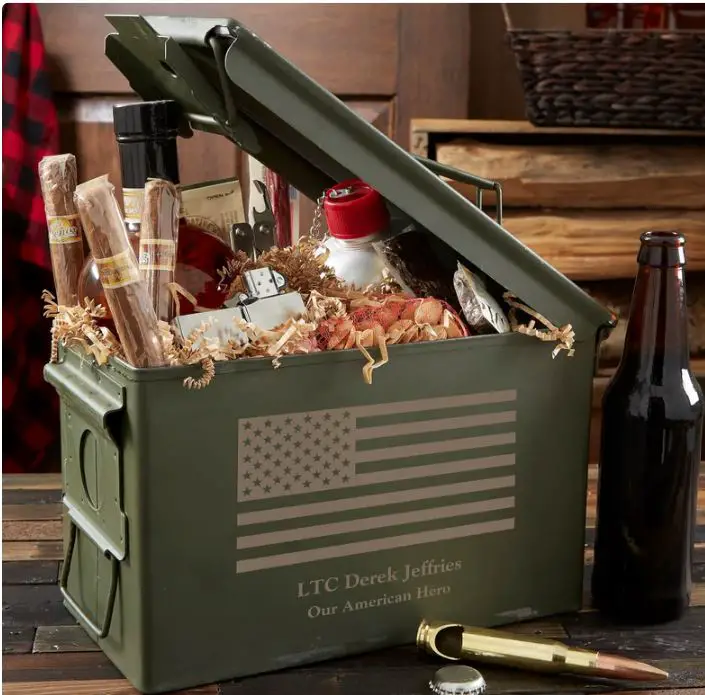 A box with the flag of the US and typical American items